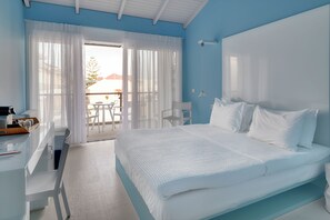 Deluxe Double Room, Partial Sea View