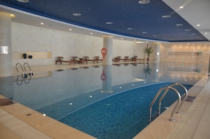 Indoor pool - Sheraton Qinhuangdao Beidaihe Hotel (Qinhuangdao)