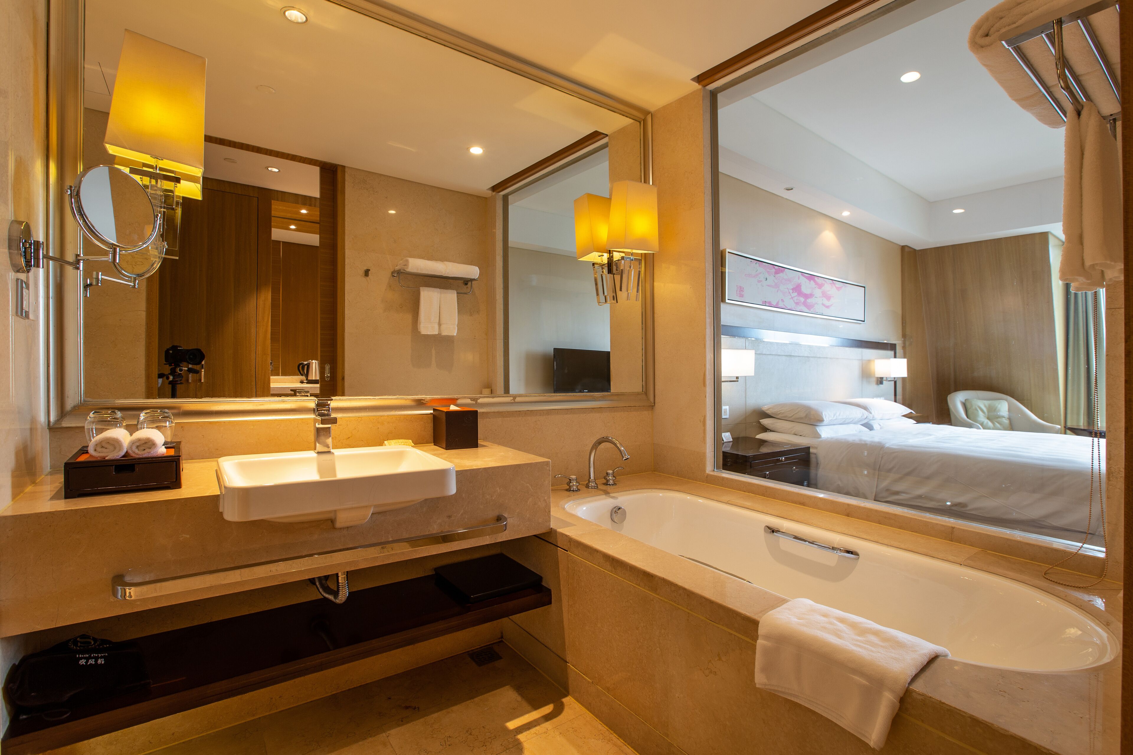 family studio suite, 1 bedroom | bathroom | hair dryer, bathrobes, slippers, towels