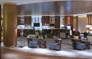 2 bars/lounges, wine bar, lobby lounge