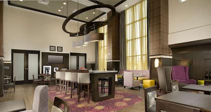 Hampton Inn & Suites Buffalo Airport