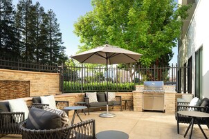 Área de parrillas y picnic