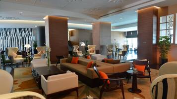 4 restaurants, breakfast, lunch, dinner served; Italian cuisine