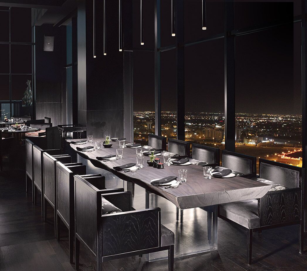 4 restaurants, breakfast, lunch, dinner served; Italian cuisine