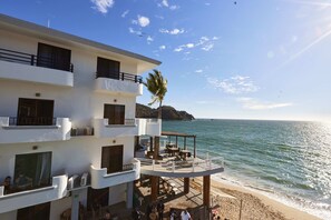 Exterior - The Alondra Hotel (Barra de Navidad)