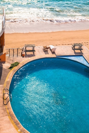 Outdoor pool, pool umbrellas, pool loungers