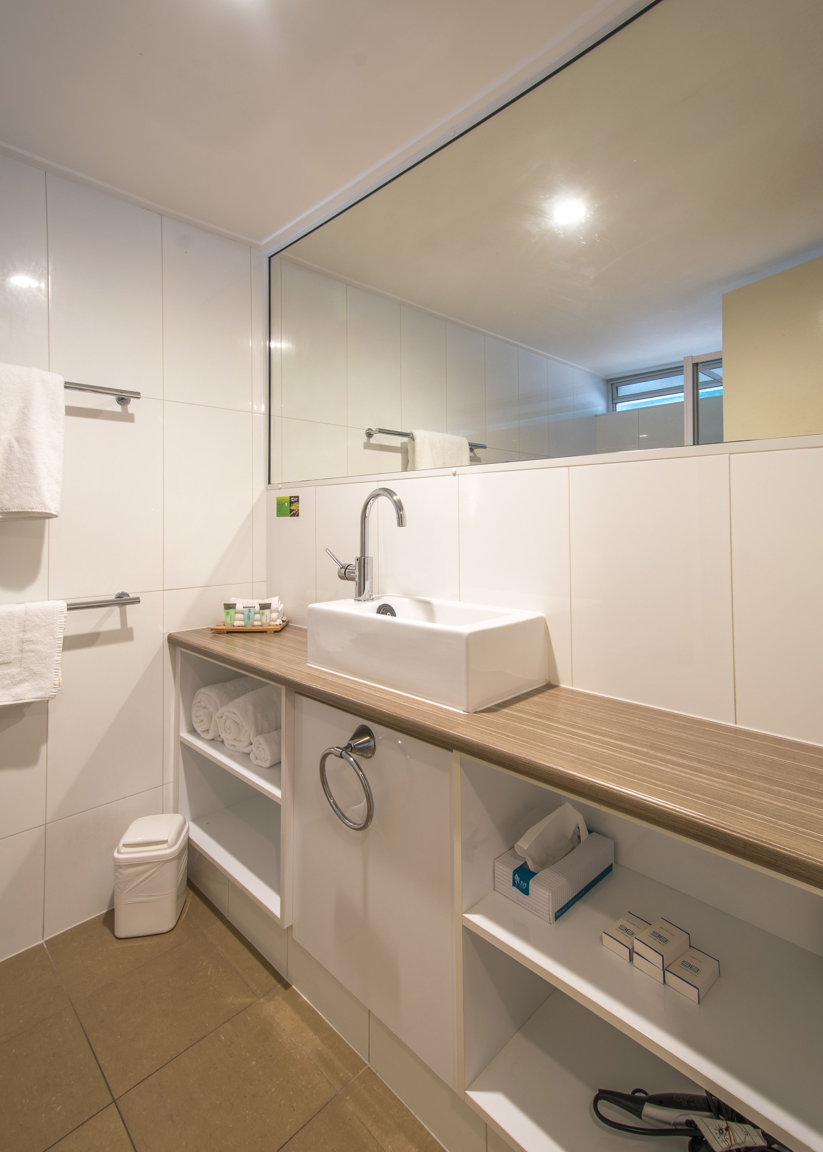 Standardzimmer, 1 Schlafzimmer (Twin) | Hochwertige Bettwaren, Tempur-Pedic-Betten, Schreibtisch