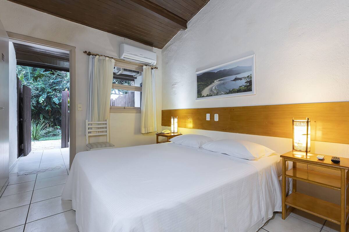 luxury double or twin room with balcony  | pillow-top beds, minibar, in-room safe, individually decorated