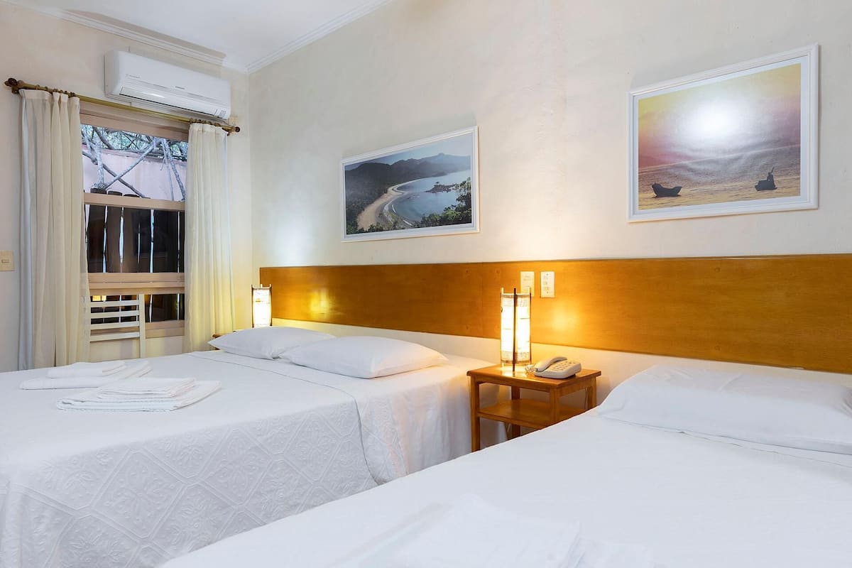Surmatelas, minibar, coffres-forts dans les chambres, rideaux occultants