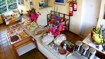 Desayuno buffet incluido todos los días