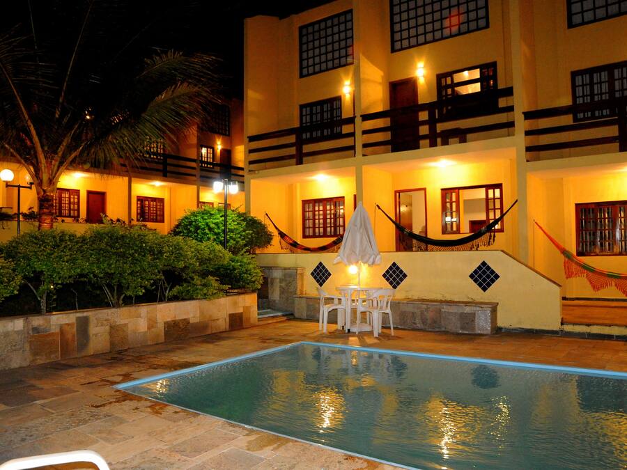 2 piscinas al aire libre, sombrillas, sillones reclinables de piscina