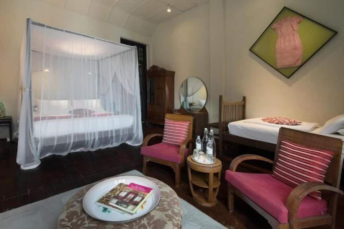 1 bedroom, in-room safe, desk, iron/ironing board