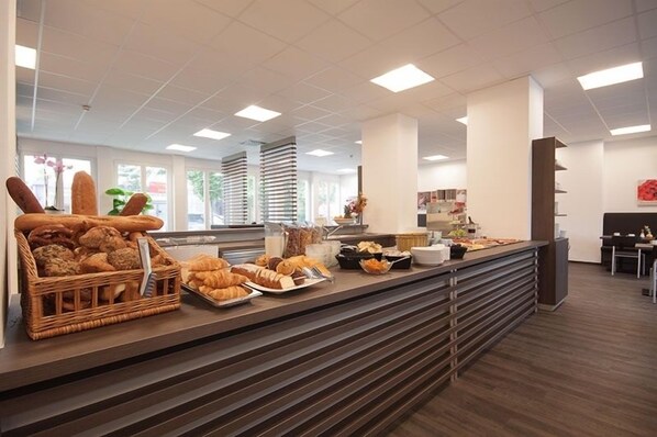 Daily buffet breakfast (EUR 17.00 per person)