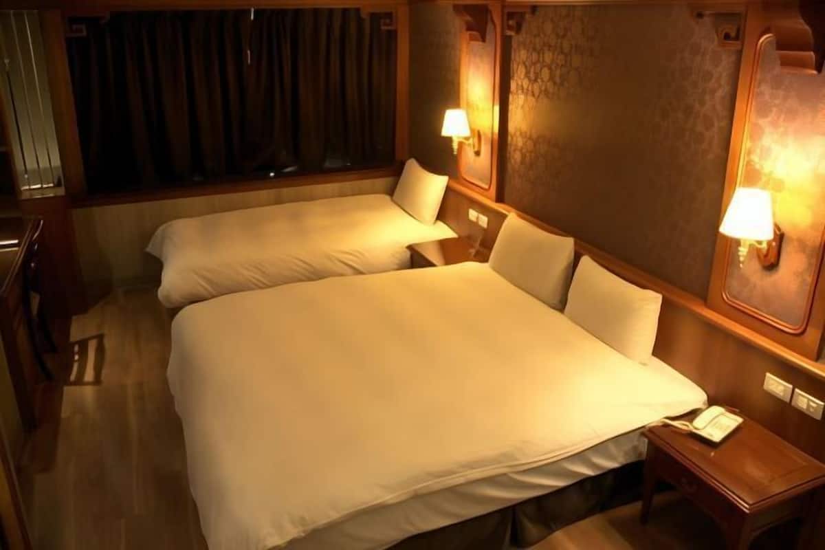 Blackout curtains, free WiFi, bed sheets