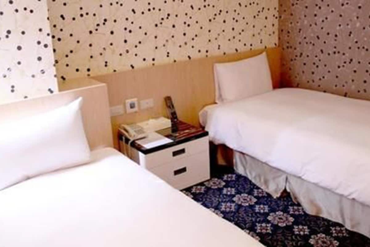Blackout curtains, free WiFi, bed sheets