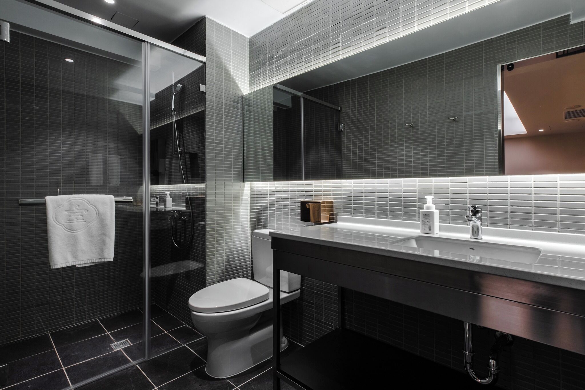 shower, rainfall showerhead, hair dryer, slippers