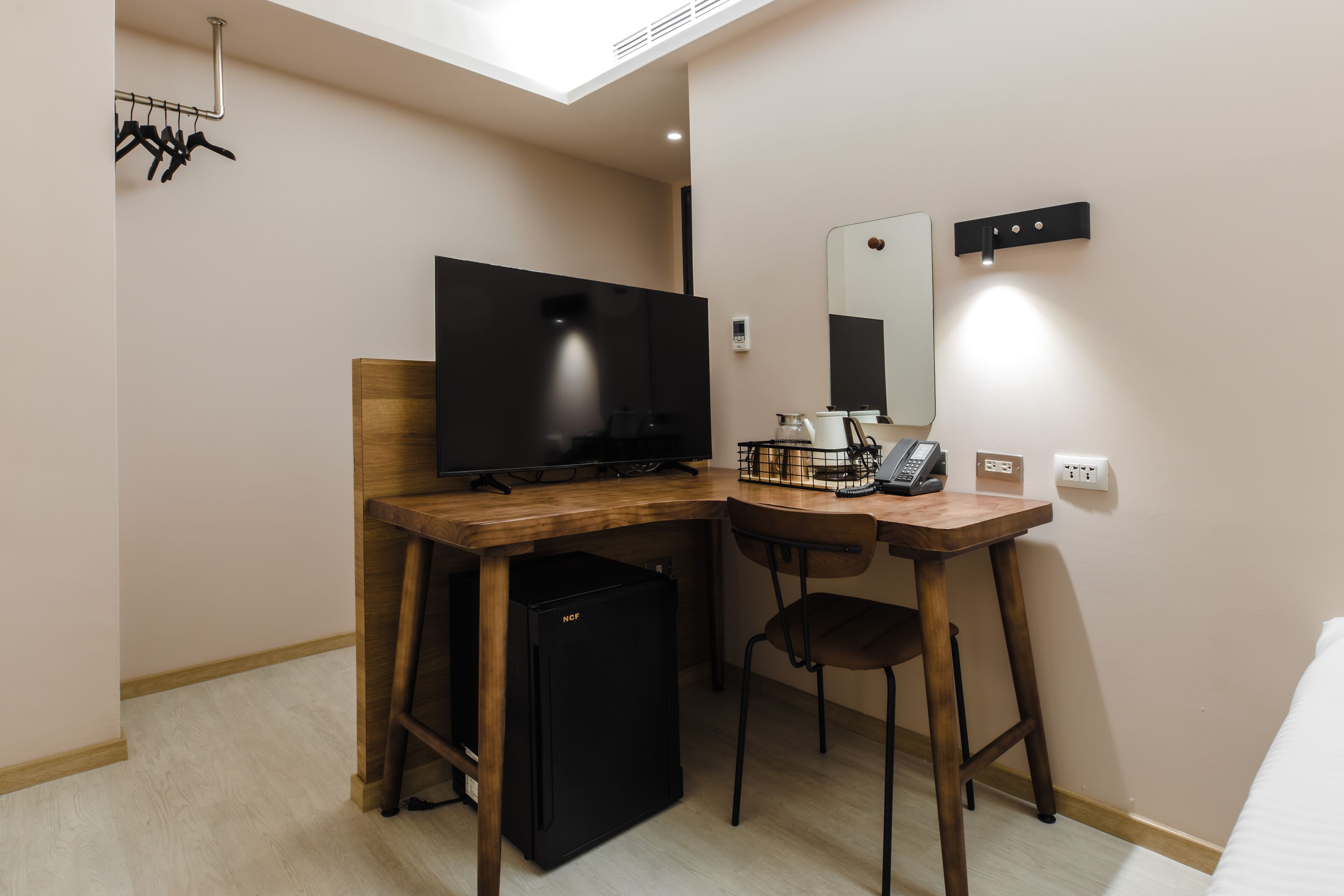 business double room, 1 double bed | individually decorated, free wifi, bed sheets