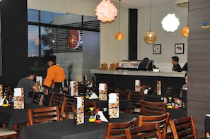 Free daily full breakfast 