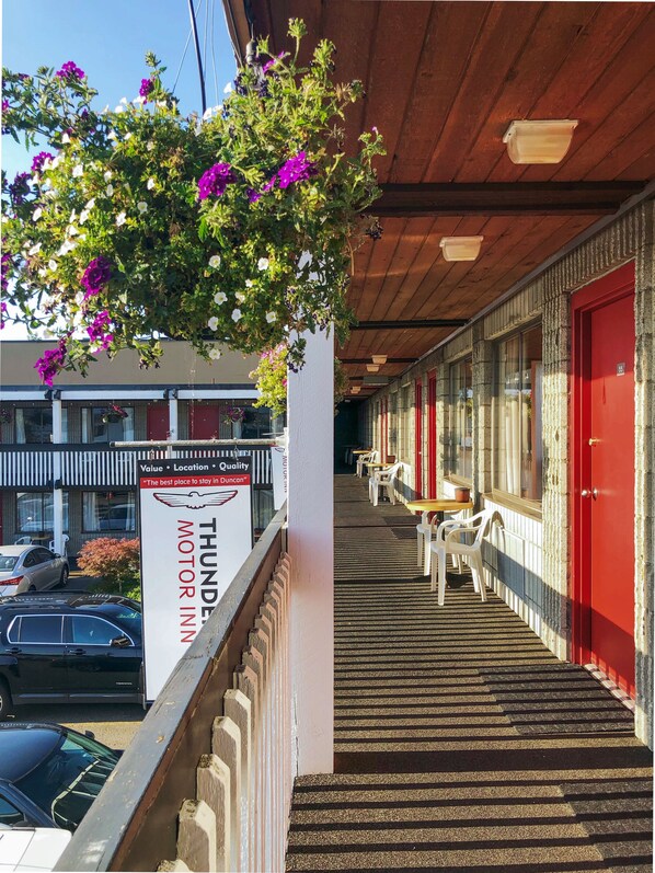 Exterior - Thunderbird Motor Inn (Duncan)