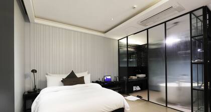 Hotel Amare