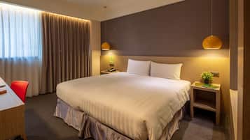 Deluxe Double Room | Soundproofing, iron/ironing board, free WiFi, bed sheets