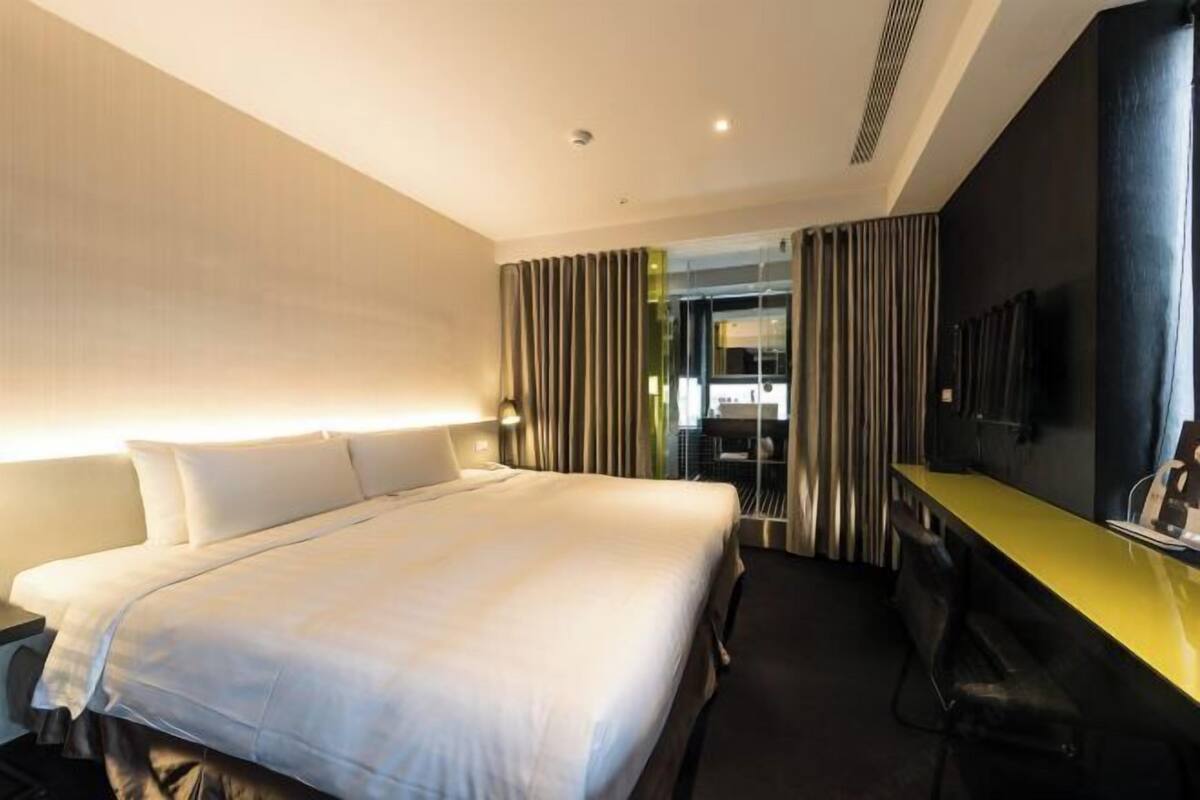 Desk, iron/ironing board (on request), free WiFi, bed sheets