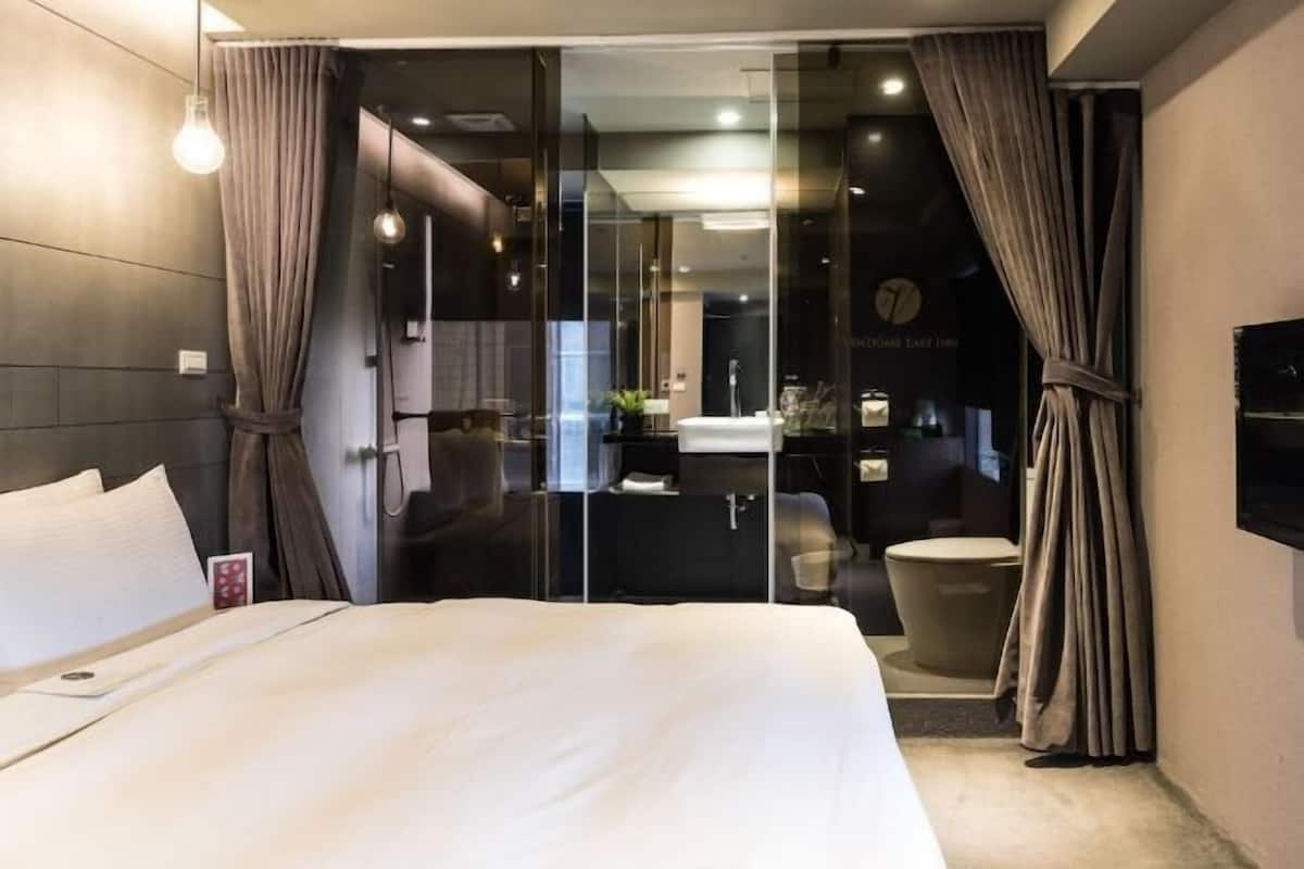 Desk, iron/ironing board, free WiFi, bed sheets