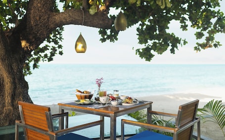 Daily buffet breakfast for a fee. Explorar Koh Phangan - Adults Only Resort and Spa