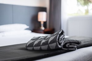 Appartement, 1 chambre | 1 chambre, bureau, fer et planche à repasser