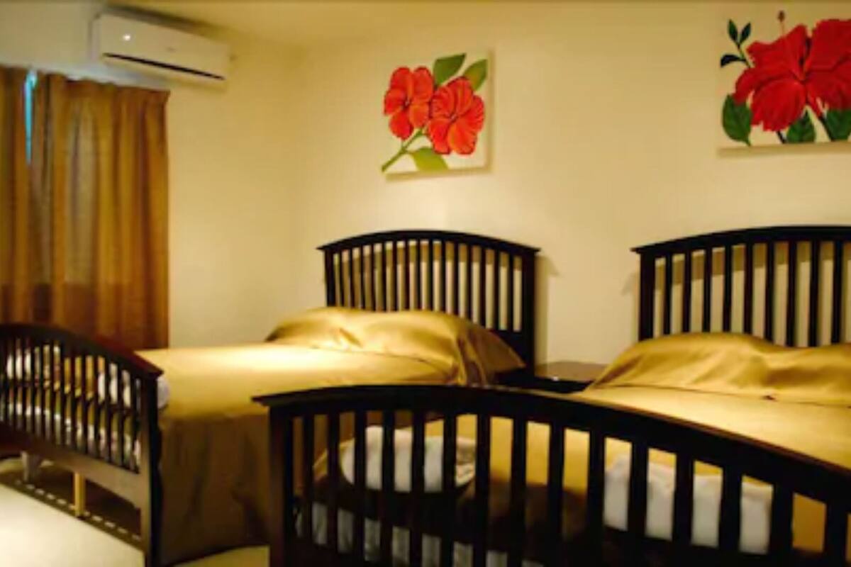 Deluxe Apartment, 1 Bedroom | Iron/ironing board, rollaway beds, free WiFi, bed sheets