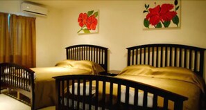 مكواة/لوح كي وأسرّة قابلة للطي وواي فاي مجانًا وملاءات أسرّة