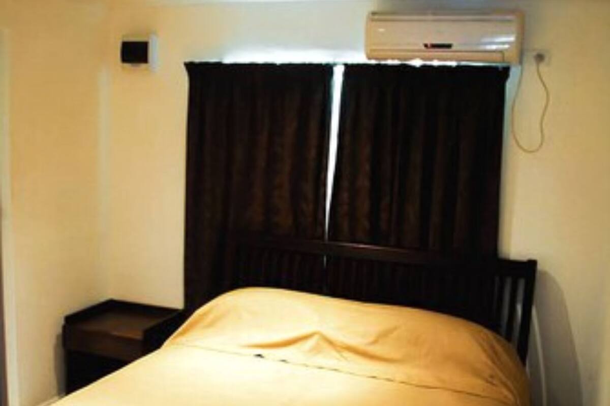 Superior Apartment, 1 Bedroom | Iron/ironing board, rollaway beds, free WiFi, bed sheets