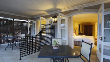 Suite Luxe, 1 trĂšs grand lit | Terrasse/Patio