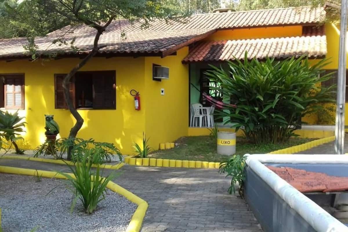 Family Chalet, 4 Bedrooms (Master) | 1 bedroom, laptop workspace, free WiFi, bed sheets