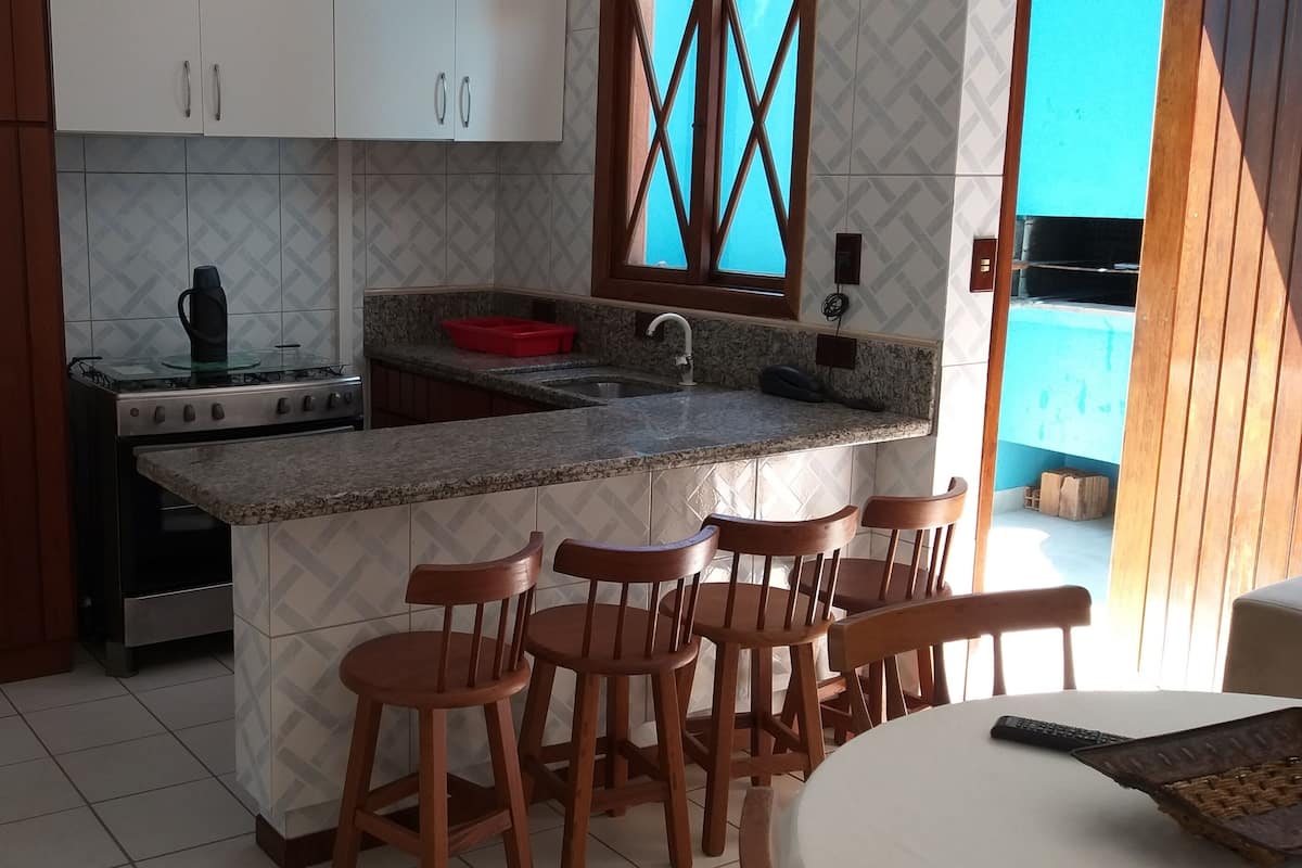 Family Chalet, 3 Bedrooms, 2 Bathrooms (Senior) | Private kitchen | Full-sized fridge, microwave, oven, cookware/dishes/utensils