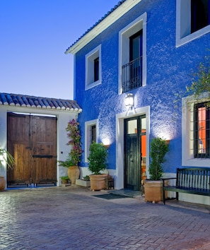 Front of property - Posada Rural La Venteta (Aigues)