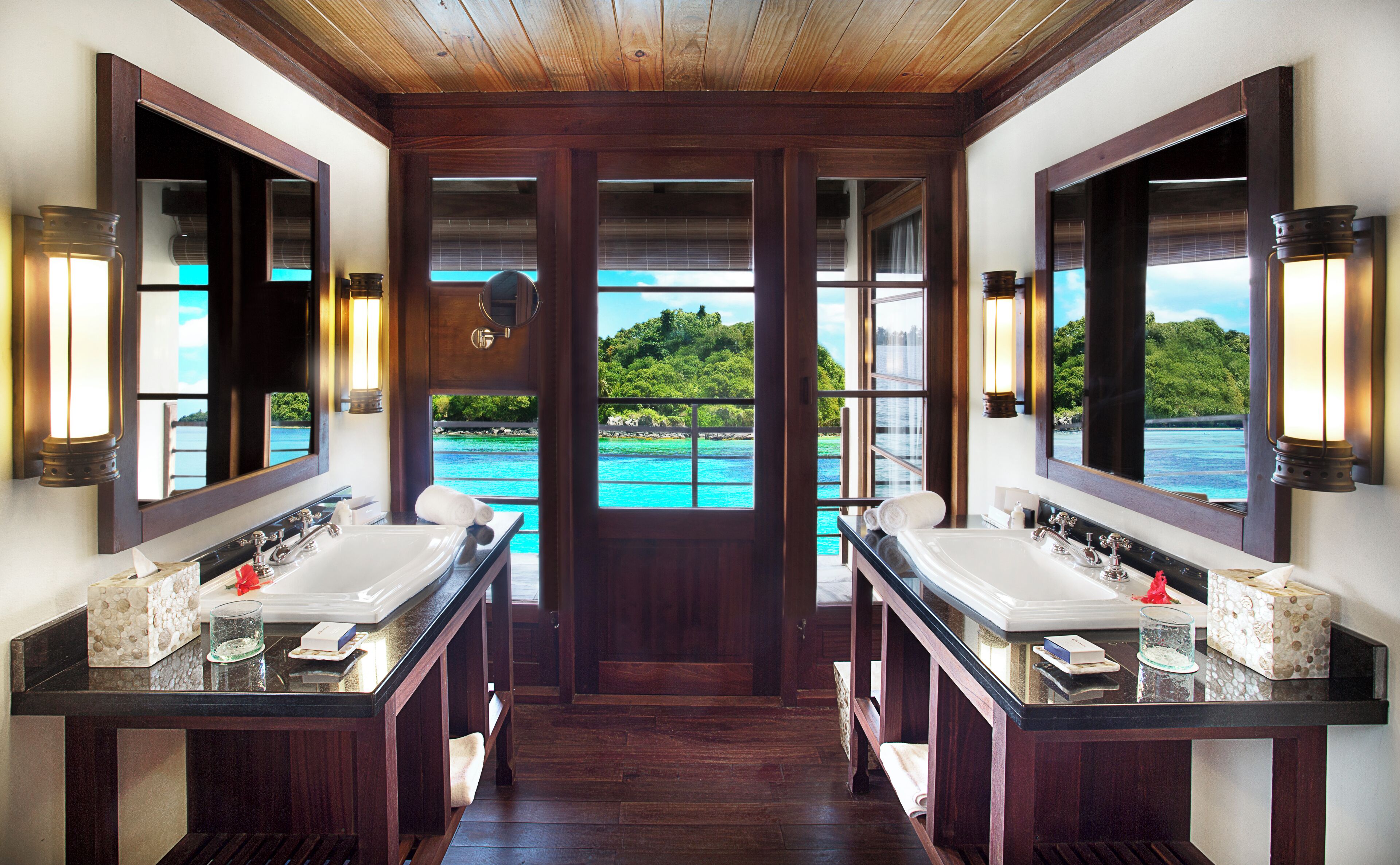 Separate tub and shower, deep soaking tub, rainfall showerhead