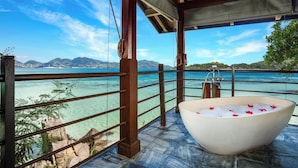 Unclassified image, 4 of 51, button - Enchanted Island Resort (Round Island)