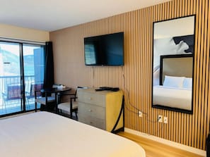Premium Renovated Ocean View King Suite | TV