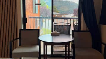 Premium Renovated Ocean View, Two Queen Beds, Kitchenette | Desk, iron/ironing board, free WiFi, bed sheets