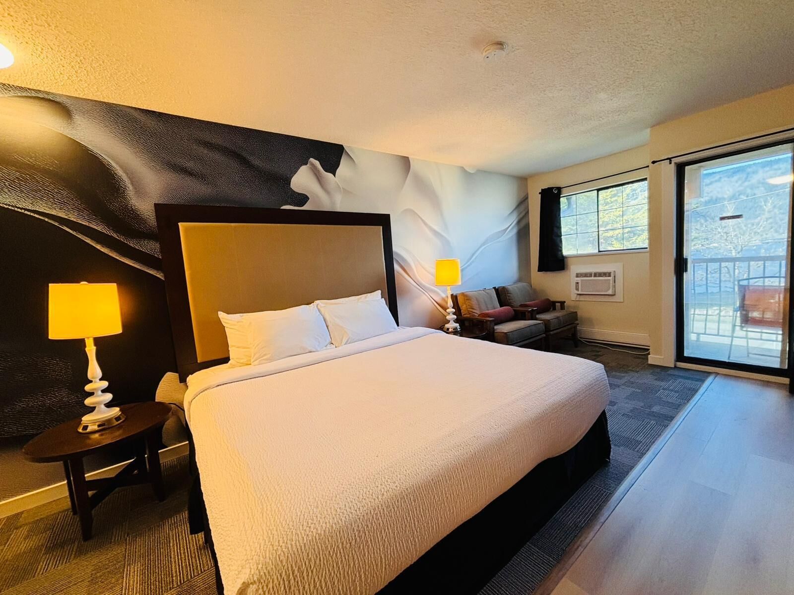 Premium Renovated Ocean View King Suite | Heating