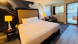 Premium Renovated Ocean View King Suite | Oppvarming