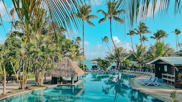 Outdoor pool, sun loungers