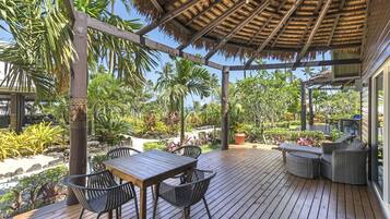 ํจ๋ฐ๋ฆฌ ๋น๋ผ | ๊ฐ์ค์์ ๋ณด์ด๋ ์ ๋ง