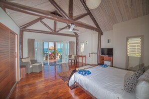 Biệt thự, sát bãi biển | Két bảo mật tại phòng, bàn ủi/dụng cụ ủi quần áo 