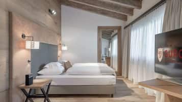 Habitación doble Deluxe | Caja de seguridad en la habitación, escritorio y insonorización
