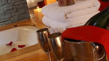 Baignoire relaxante profonde