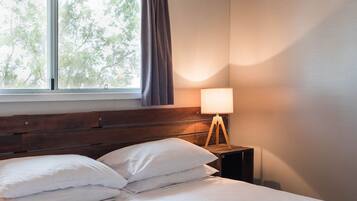 Soundproofing, iron/ironing board, free WiFi, bed sheets