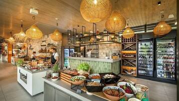 Breakfast, dinner served; Mediterranean cuisine, ocean views