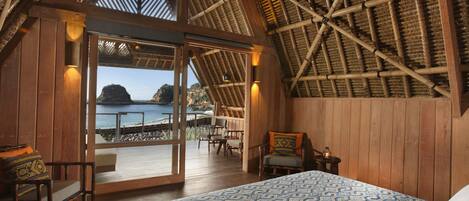 1 bedroom, in-room safe, desk, free WiFi